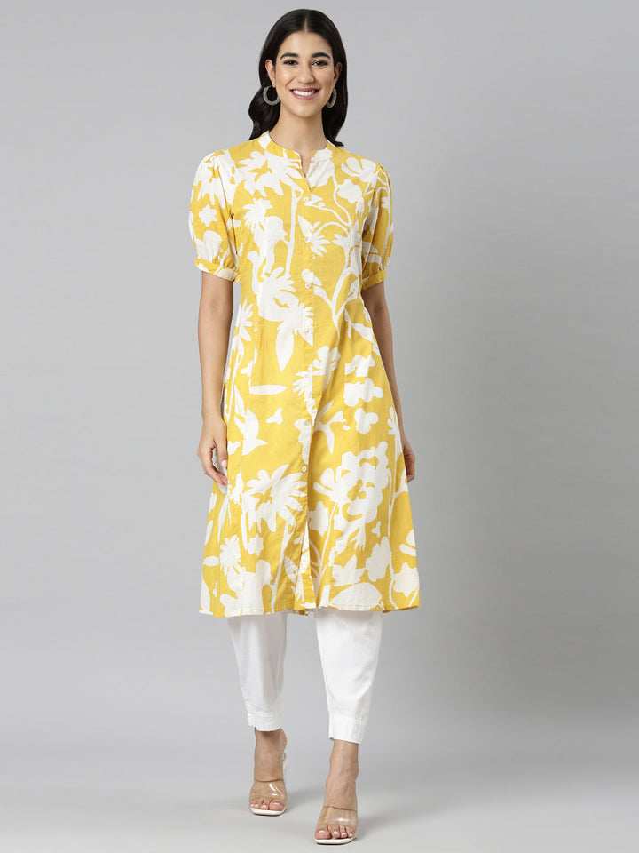 Neerus Mustard Casual Floral Straight Kurtas