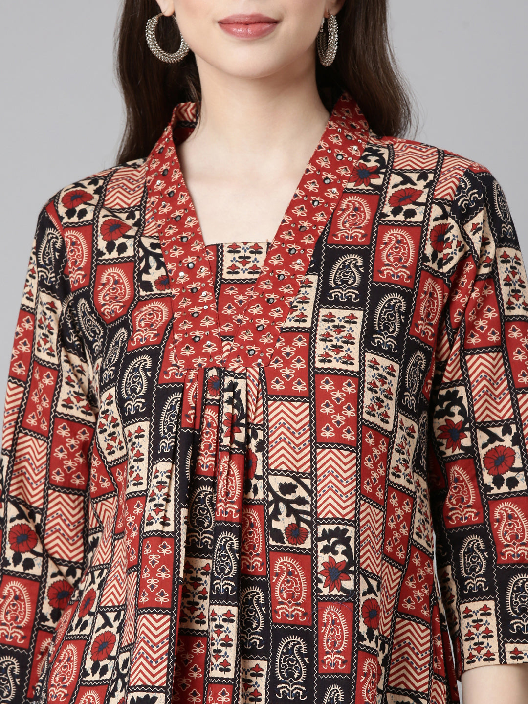 Neerus Orange cotton printed suit set - detail view 1