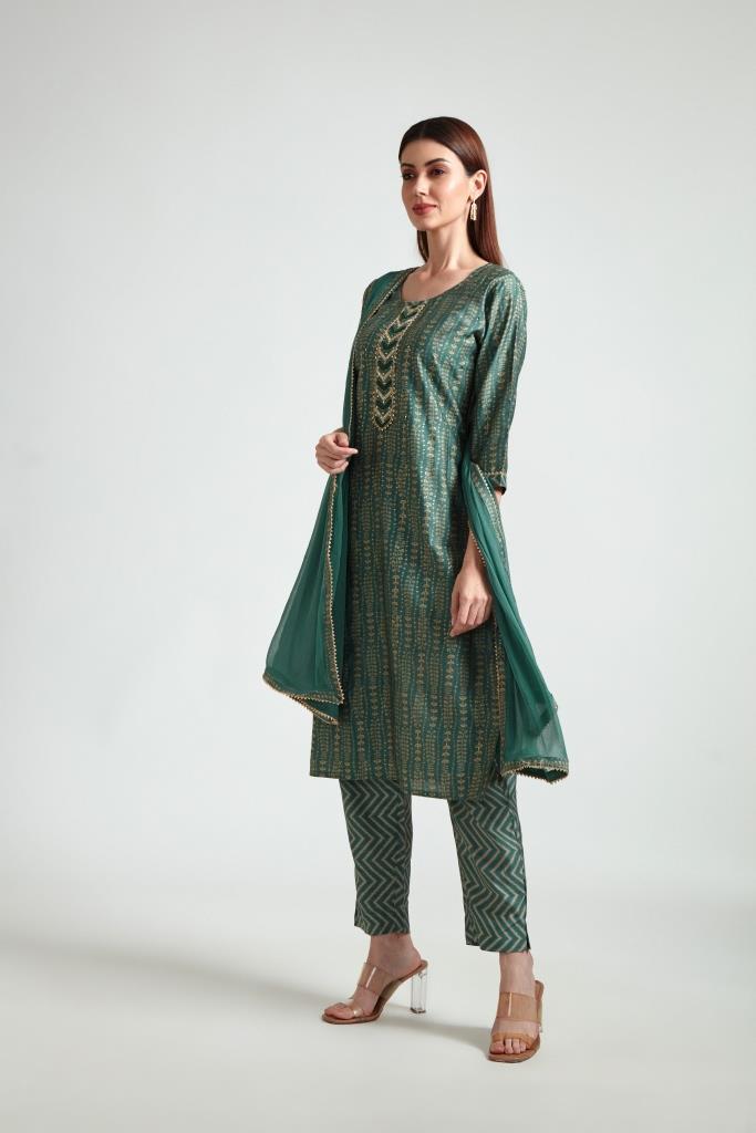 Neerus Green printed straight suit set kurta with trouser and dupatta - side view