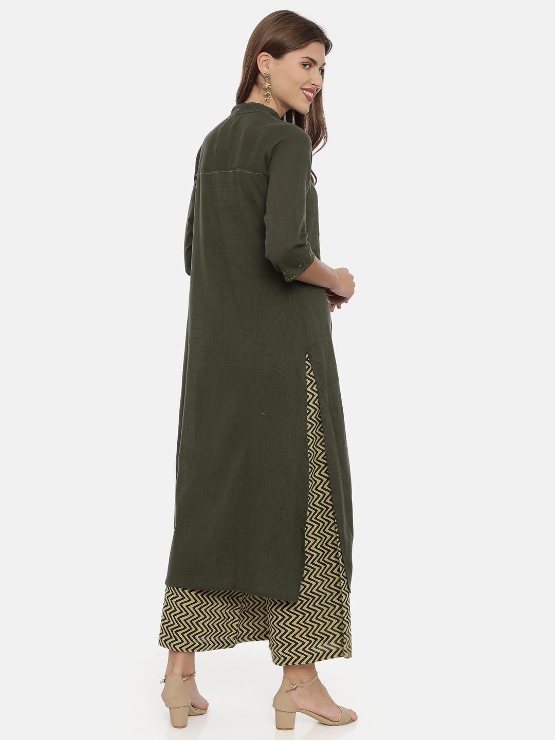 Neerus Green cotton embroidered A-line kurta - detail view 2
