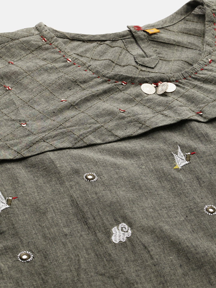 Neerus Green cotton embellished straight kurta - back view