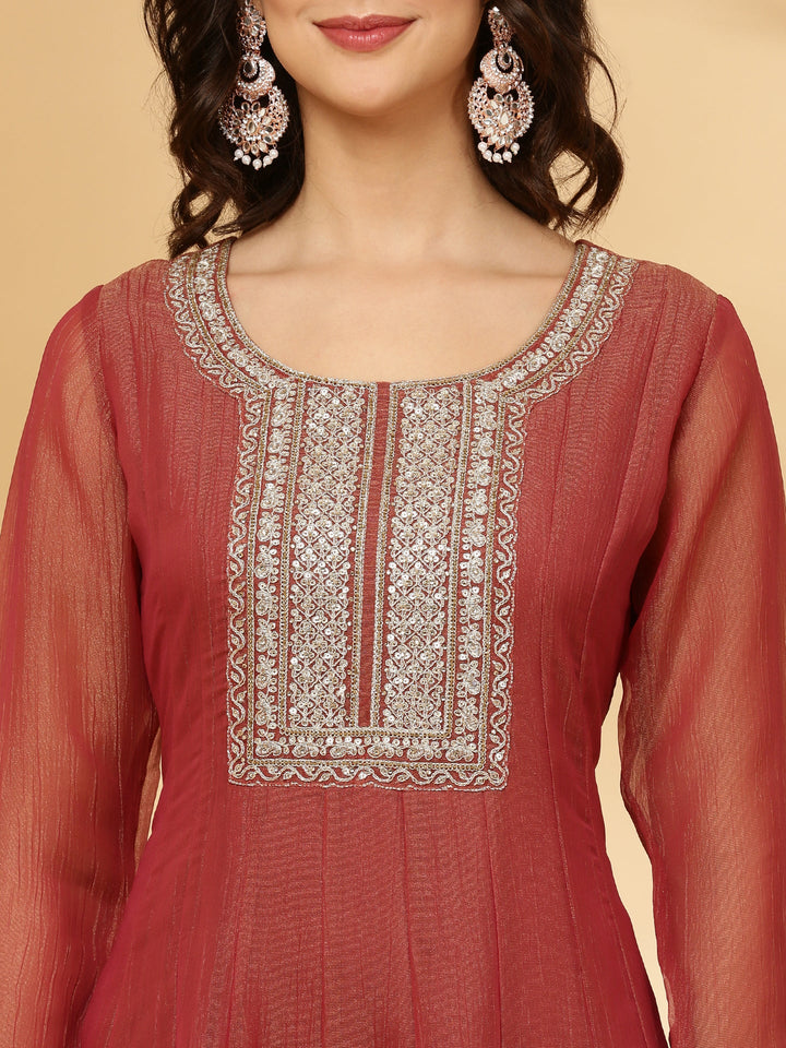 Gajari Tissue Three Piece Set