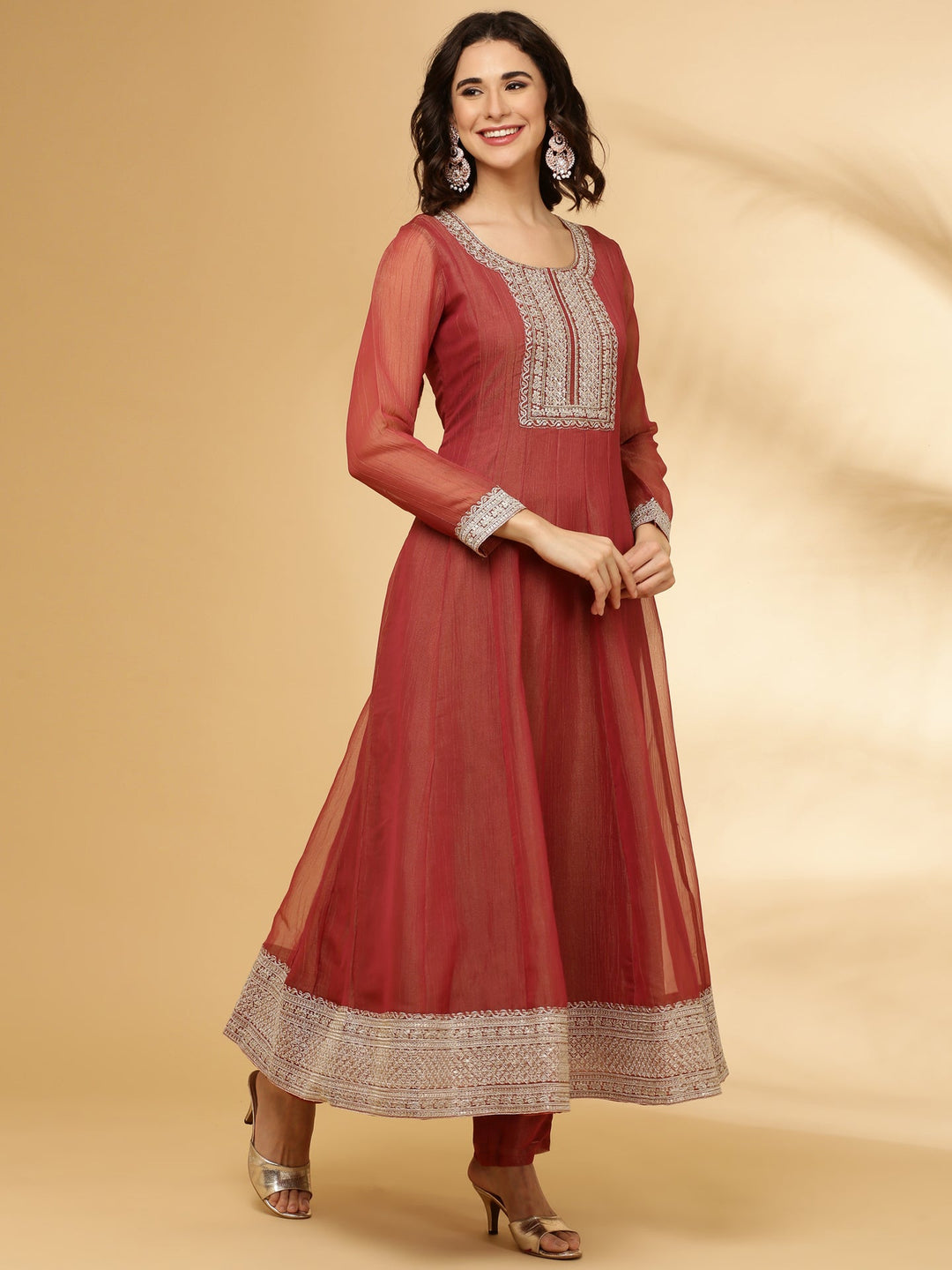 Neerus Pink tissue suit set - side view