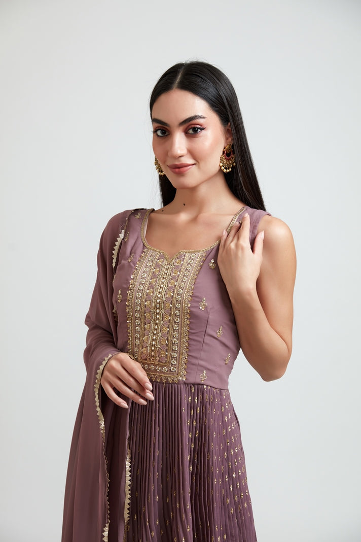 Neerus Pink georgette embroidered kurta set - back view