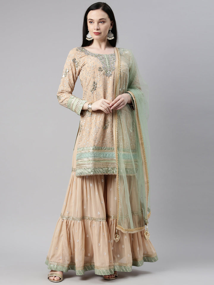 Neerus Grey georgette embroidered kurta set - detail view 6