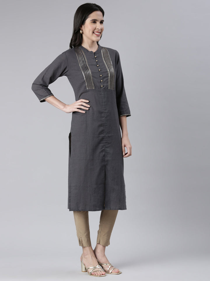Neerus Grey cotton solid straight kurta - back view