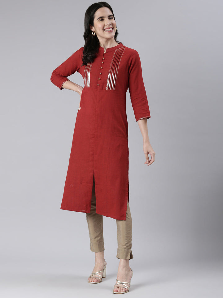 Neerus Maroon cotton solid straight kurta - detail view 2