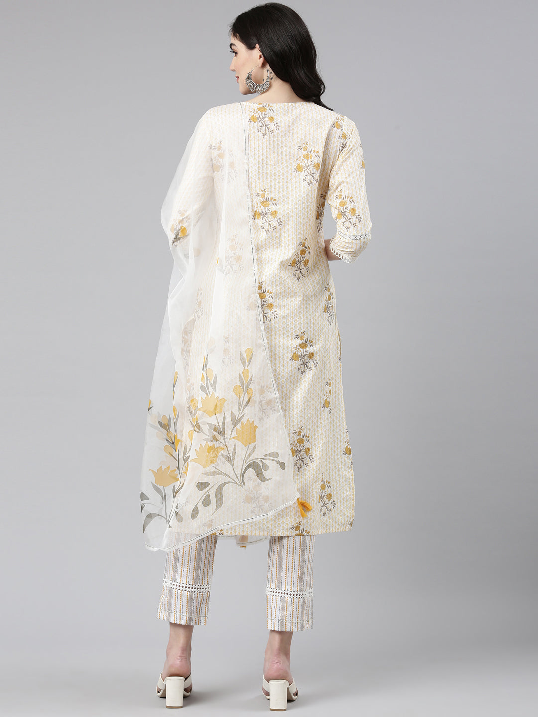 Neerus Yellow cotton printed kurta set with trouser and dupatta - side view
