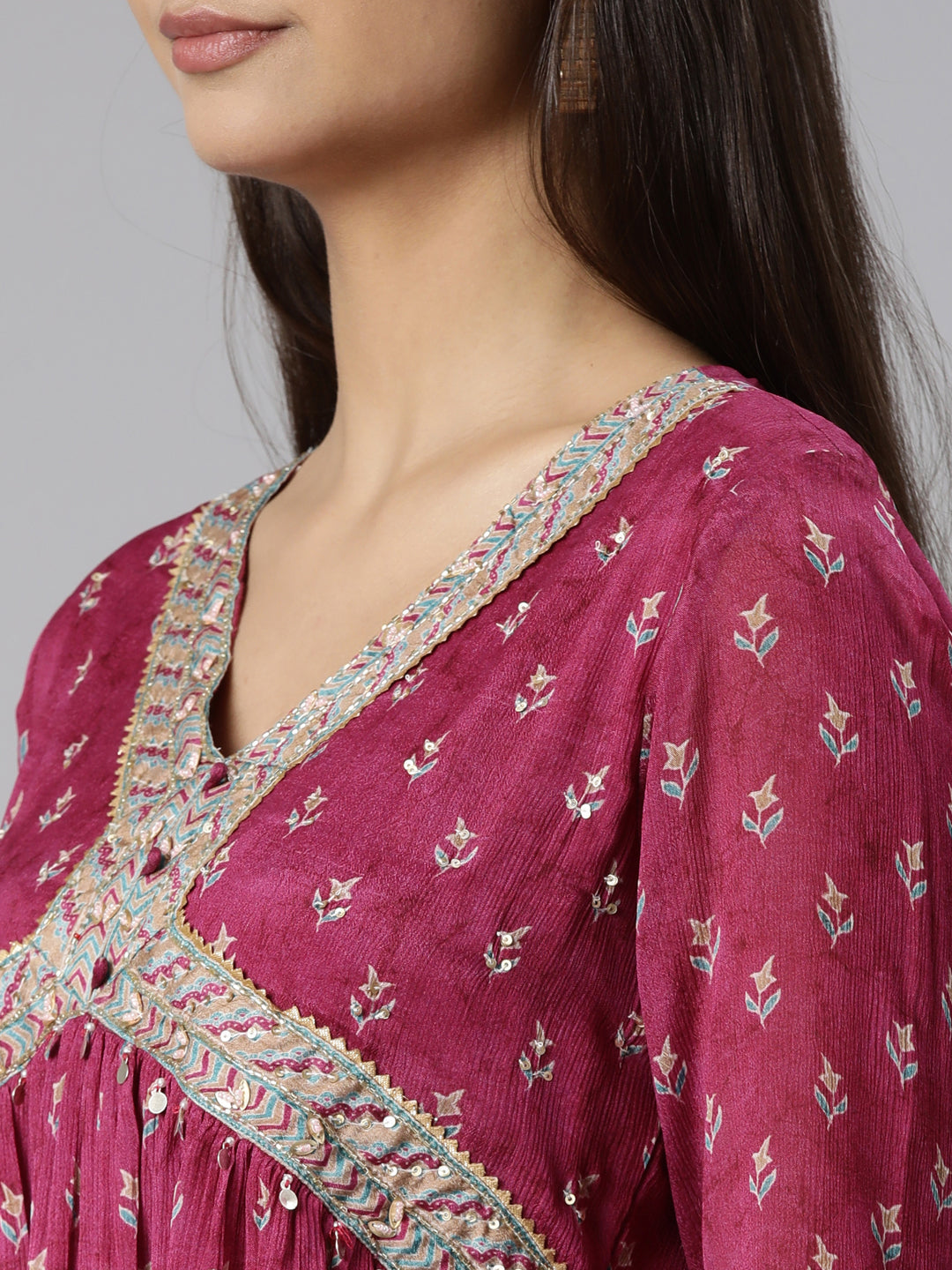 Neerus Pink crepe printed suit set - detail view 1