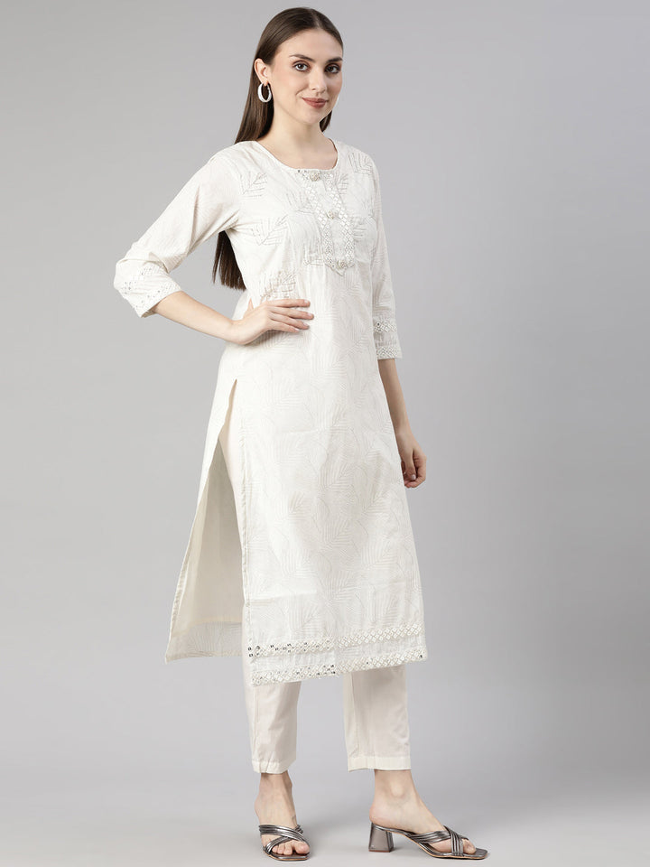 Neerus White floral printed straight suit set - back view