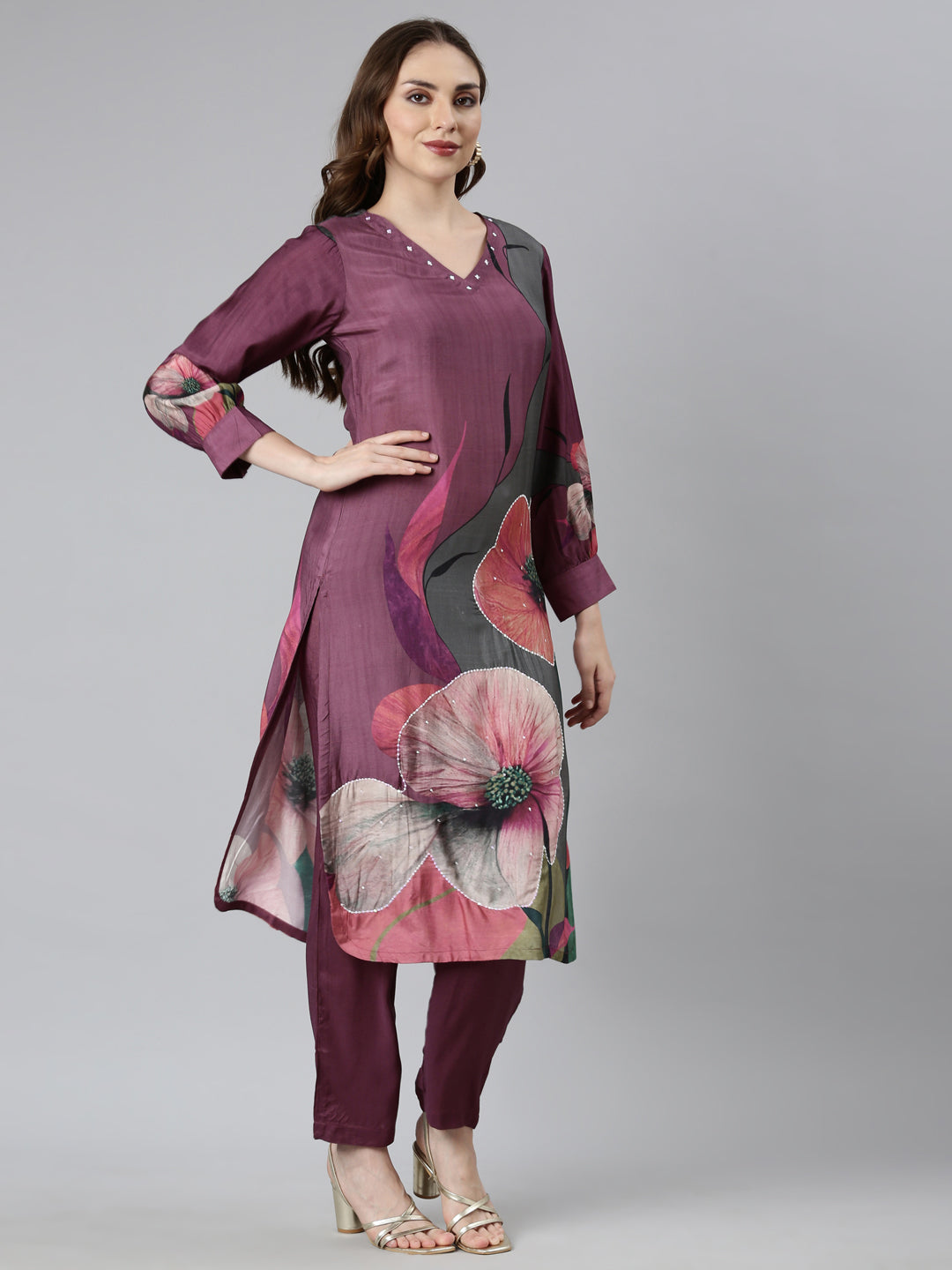 Neerus Purple printed floral straight suit set - back view