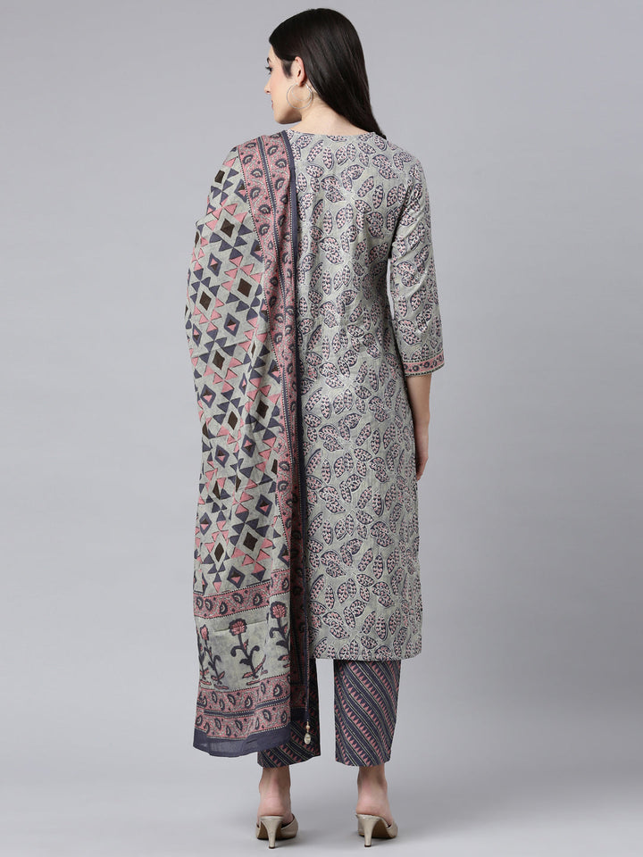 Neerus Grey cotton printed suit set - side view