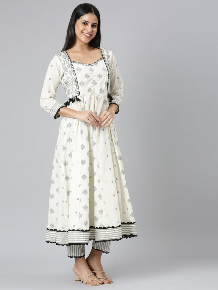 Neerus Cream Regular Straight Printed Kurta and Trousers With Dupatta
