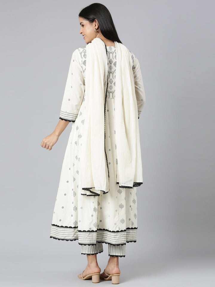 Neerus Cream Regular Straight Printed Kurta and Trousers With Dupatta