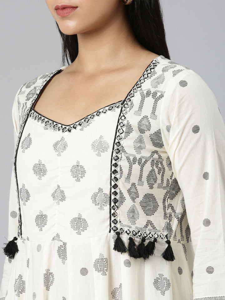 Neerus Cream Regular Straight Printed Kurta and Trousers With Dupatta