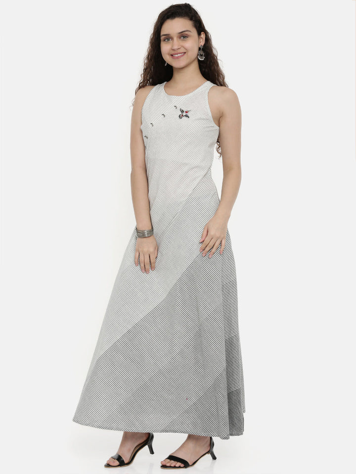 Neerus White cotton embellished flared kurta - side view