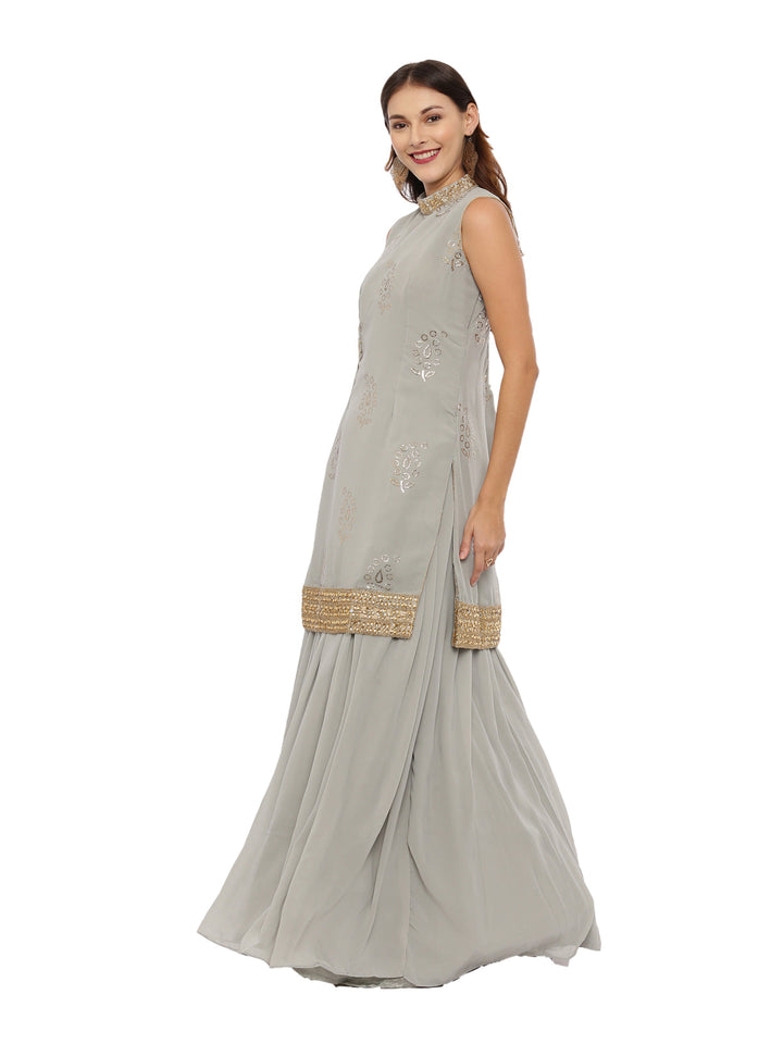 Neerus Grey georgette sleeveless suit skirt set - detail view 2
