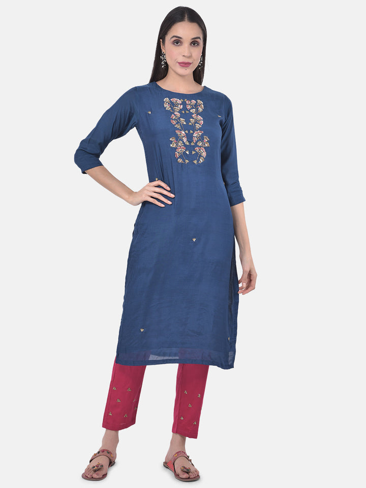 Neerus Blue embellished kurta set with pant and dupatta - detail view 4
