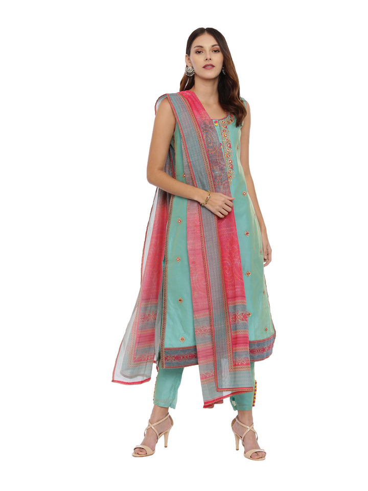 Neerus Green embellished zari kurta set with pant and dupatta - front view