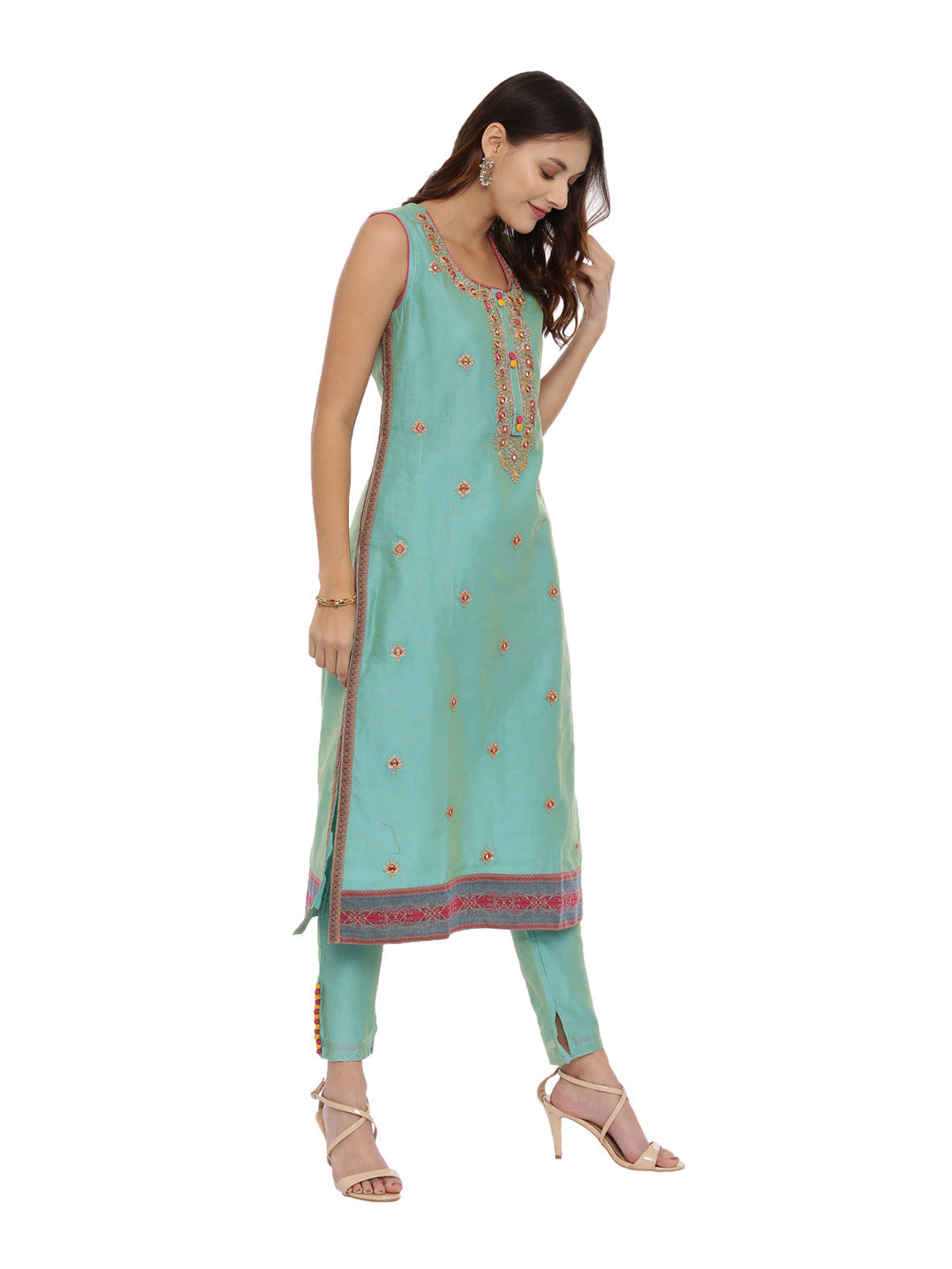 Neerus Green embellished zari kurta set with pant and dupatta - side view