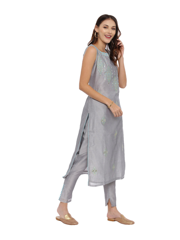 Neerus Grey embroidered kurta set with pant and dupatta - side view