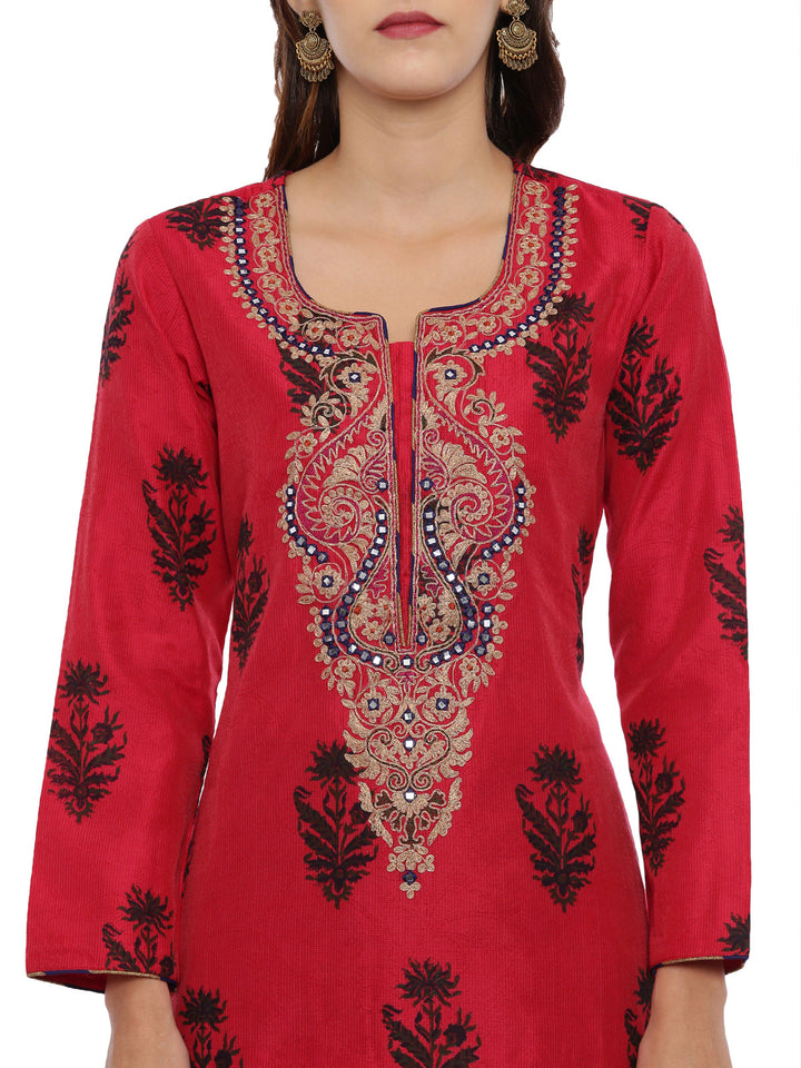 Neerus Red embroidered kurta set with pant and dupatta - side view