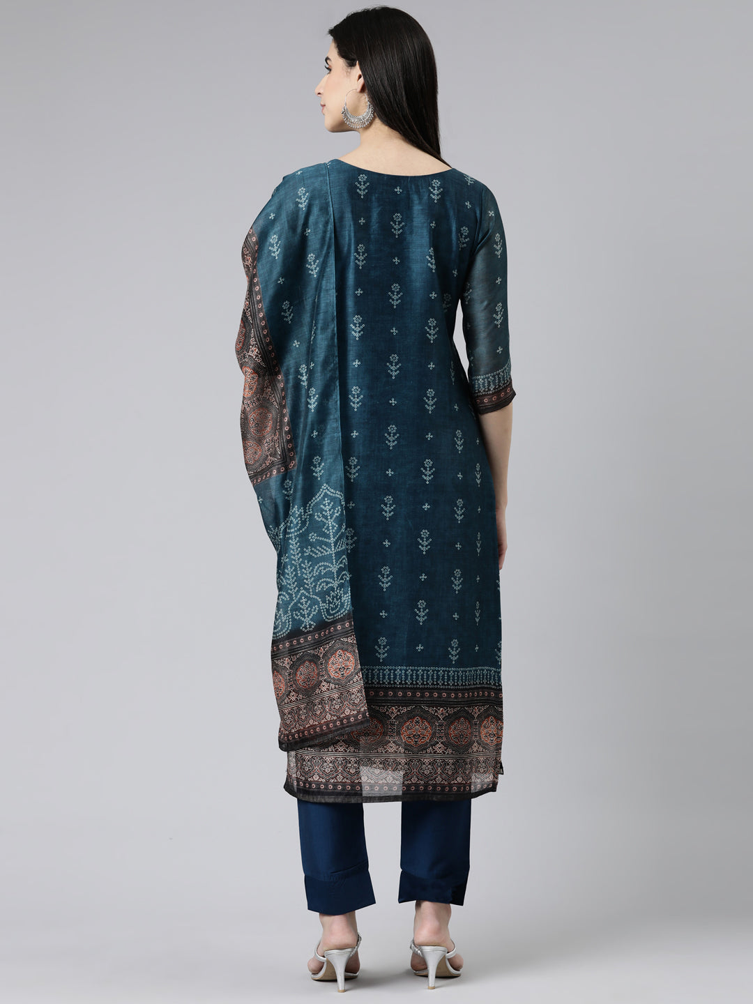 Neerus Green Silk Chiffon Printed Kurta Set - side view