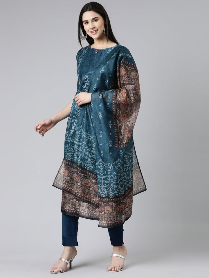 Neerus Green Silk Chiffon Printed Kurta Set - detail view 4