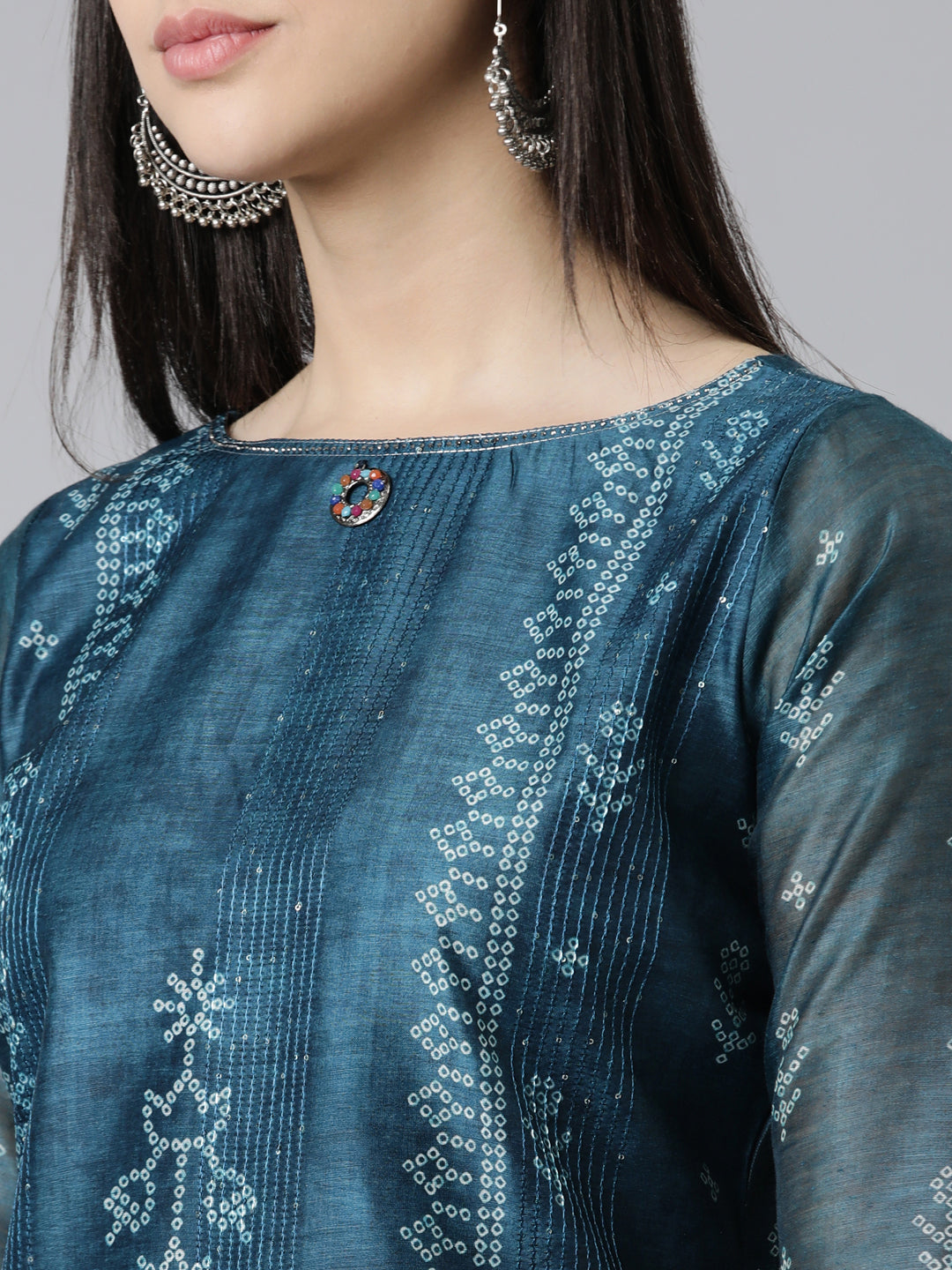 Neerus Green Silk Chiffon Printed Kurta Set - detail view 1
