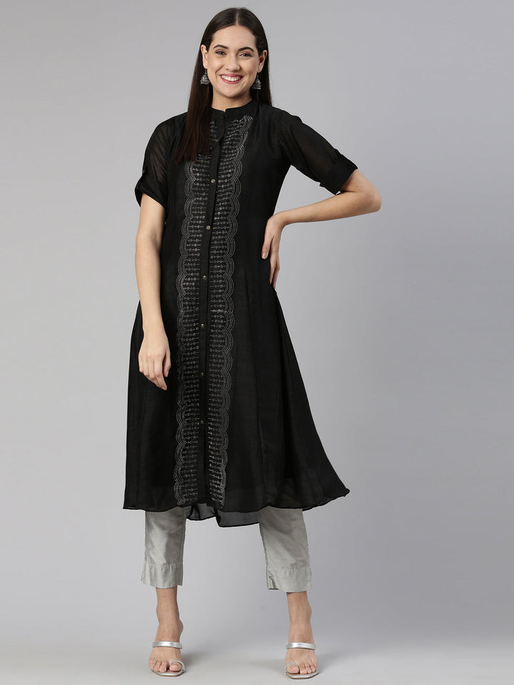 Neerus Black crepe flared anarkali kurta - detail view 4