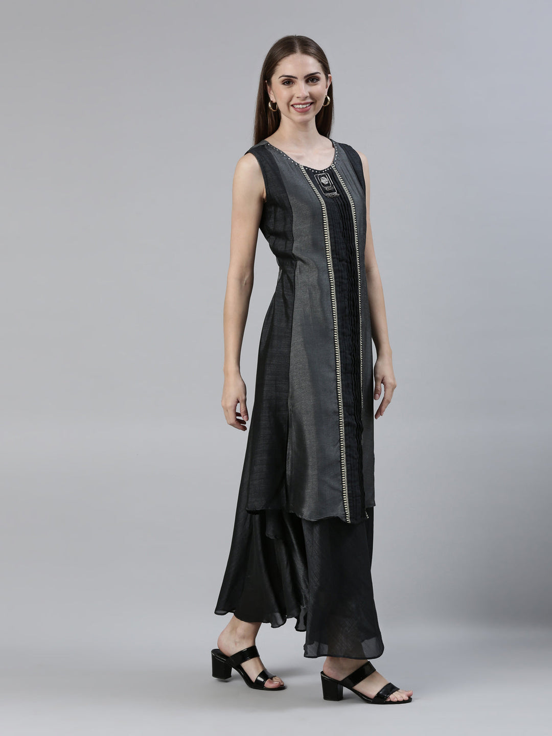 Neerus Crepe thread embroidered panelled A-Line kurta - detail view 1