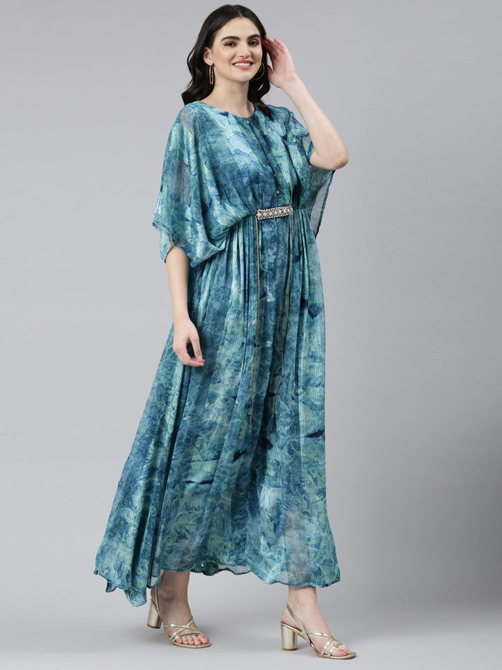Neerus Green solid straight casual dress - back view