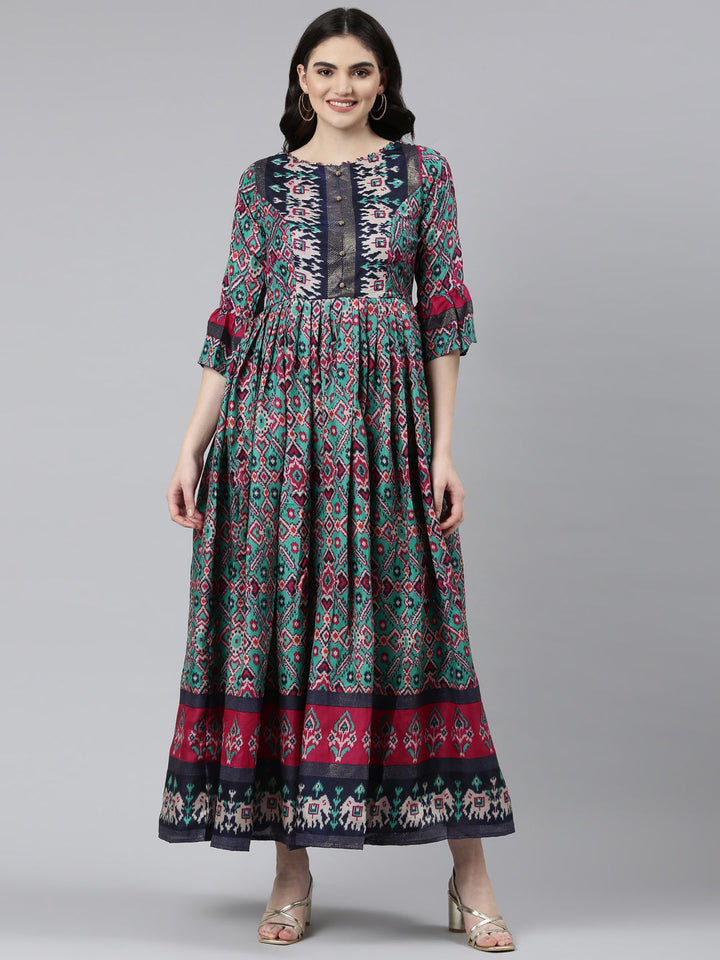 Neerus Green printed straight dress - front view