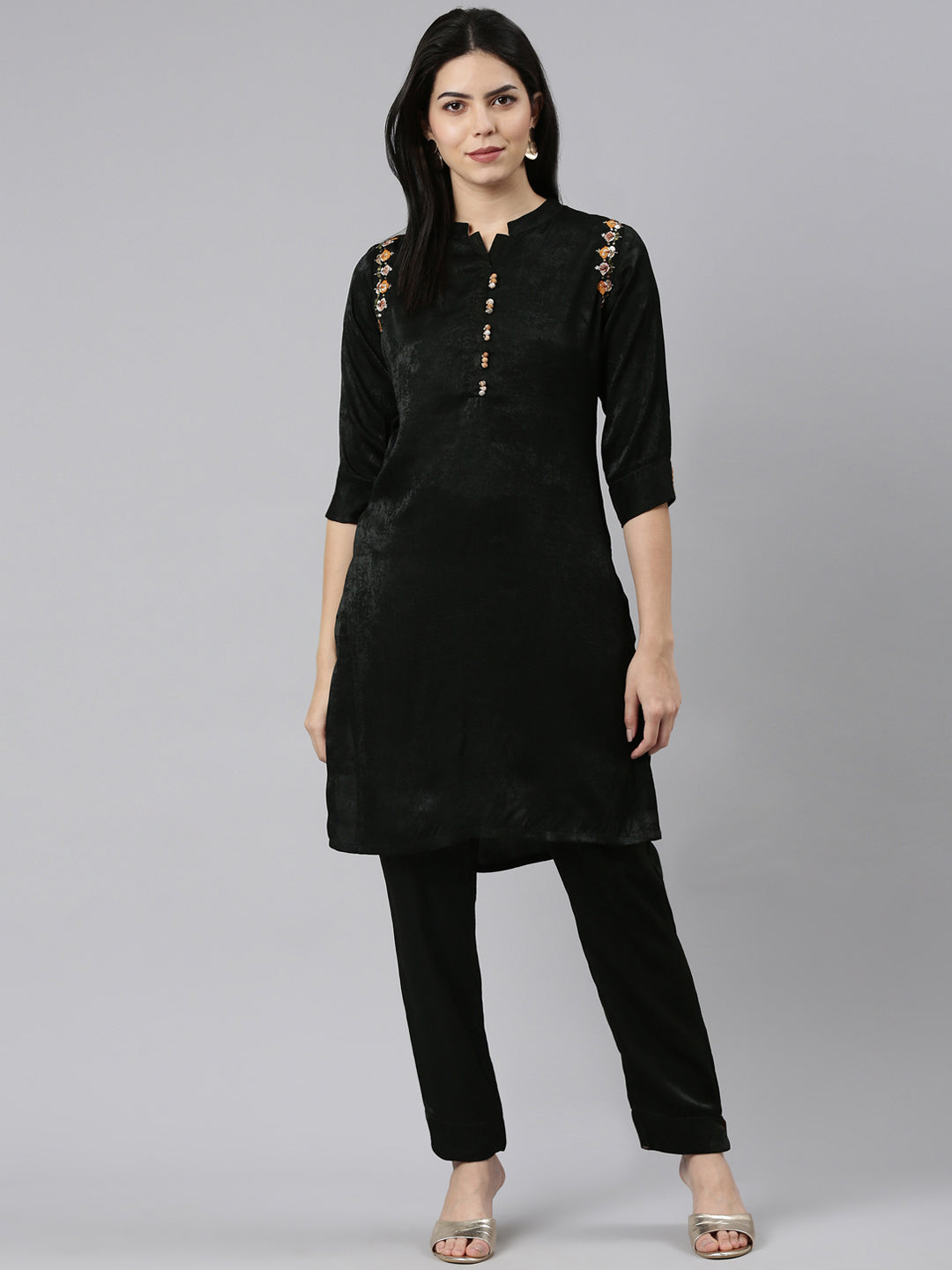 Neerus Green solid straight kurta set with trouser - detail view 2