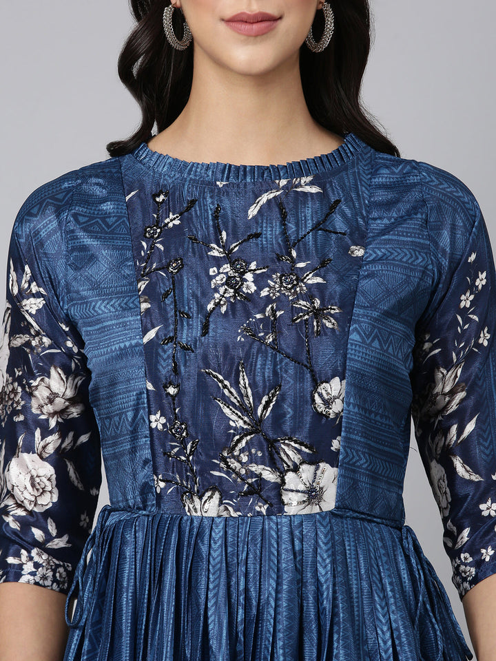 Neerus Blue silk printed floral maxi dress - detail view 1