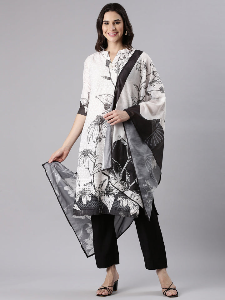 White Slub Silk Hacoba Work Three Piece Set