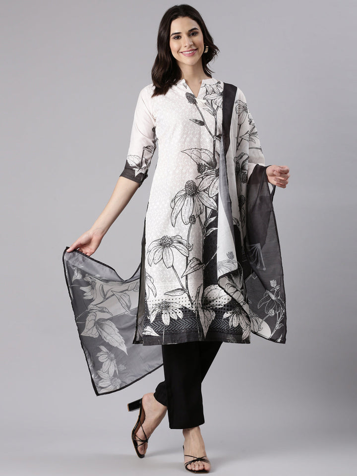 White Slub Silk Hacoba Work Three Piece Set