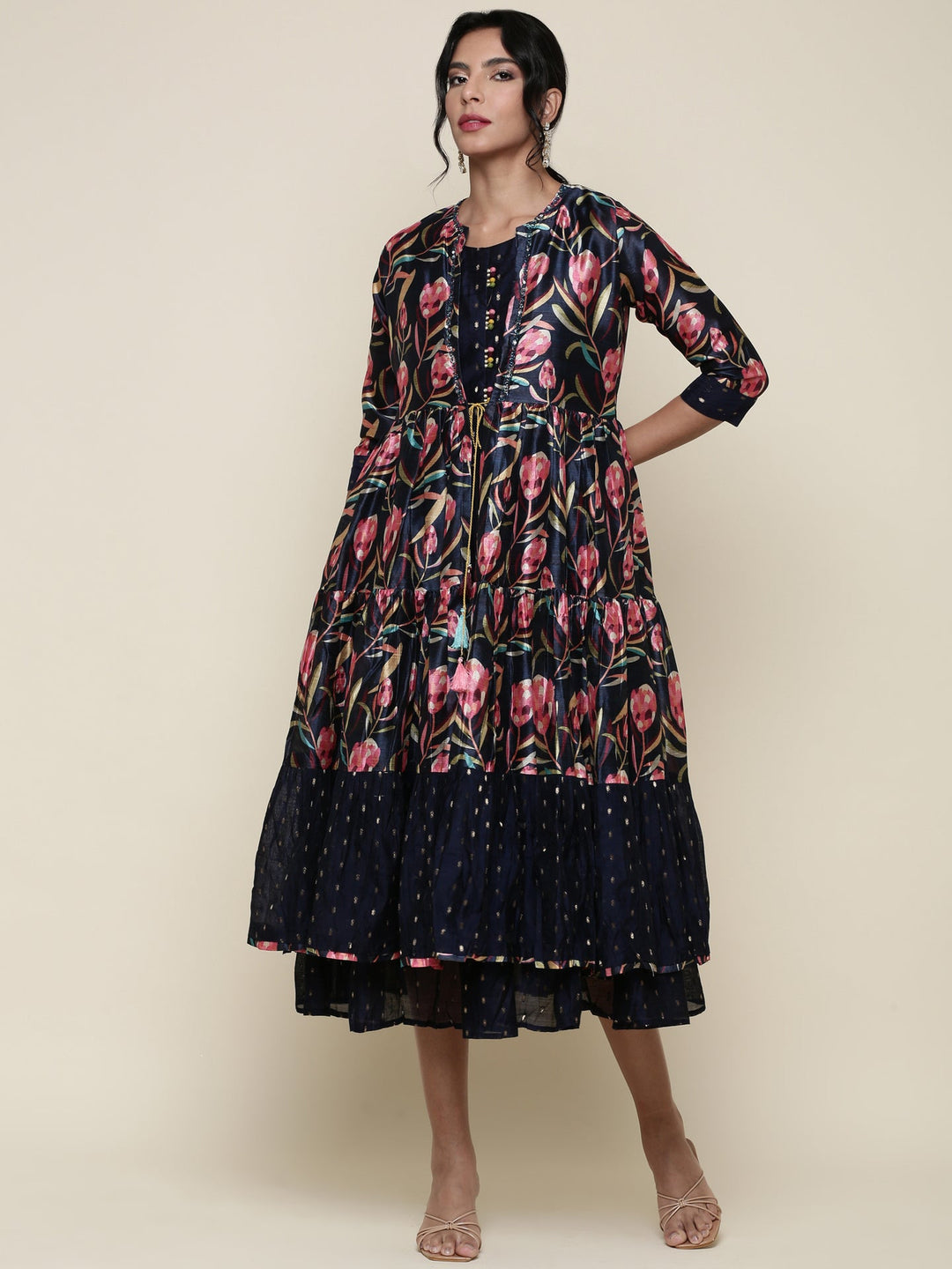 Neerus Black silk printed jacket and gown dress set - detail view 2