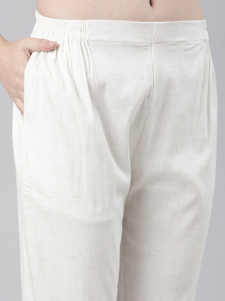 Neerus White Casual Solid Kurti with Trousers