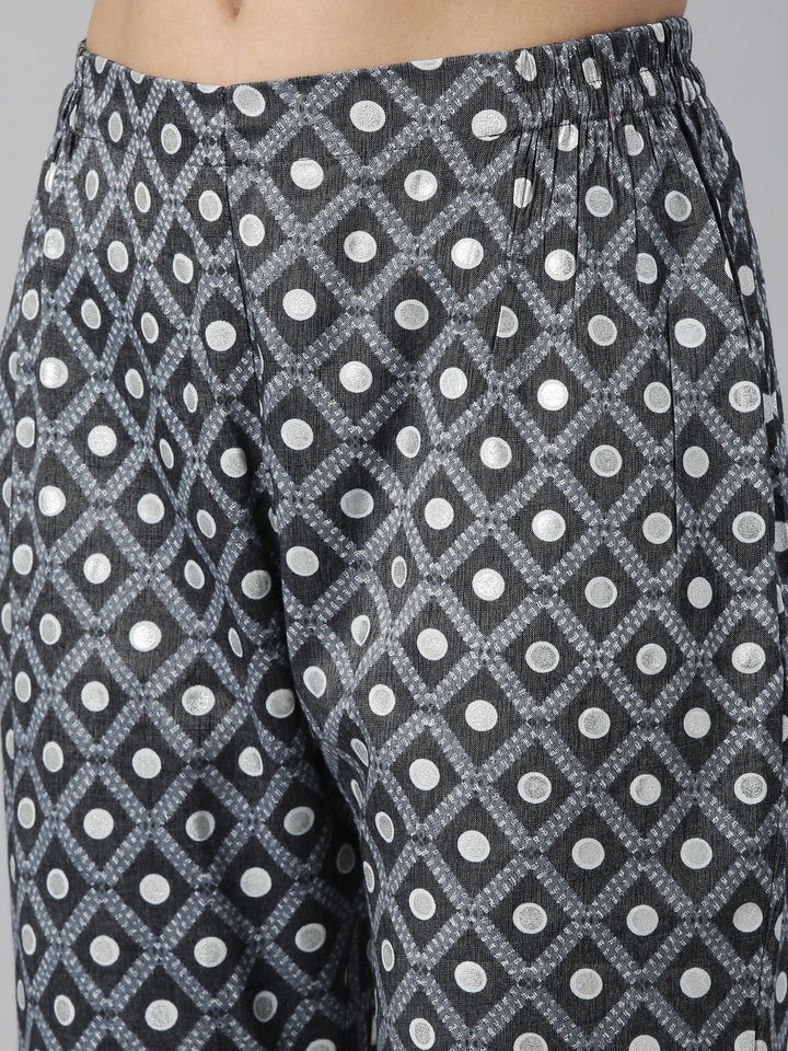 Neerus Blue rayon straight kurta set - detail view 6