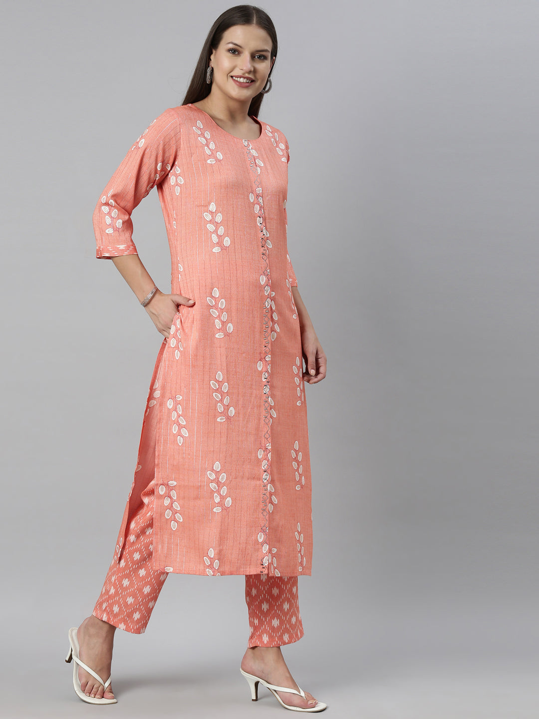 Neerus Orange slub cotton printed kurta set - detail view 1