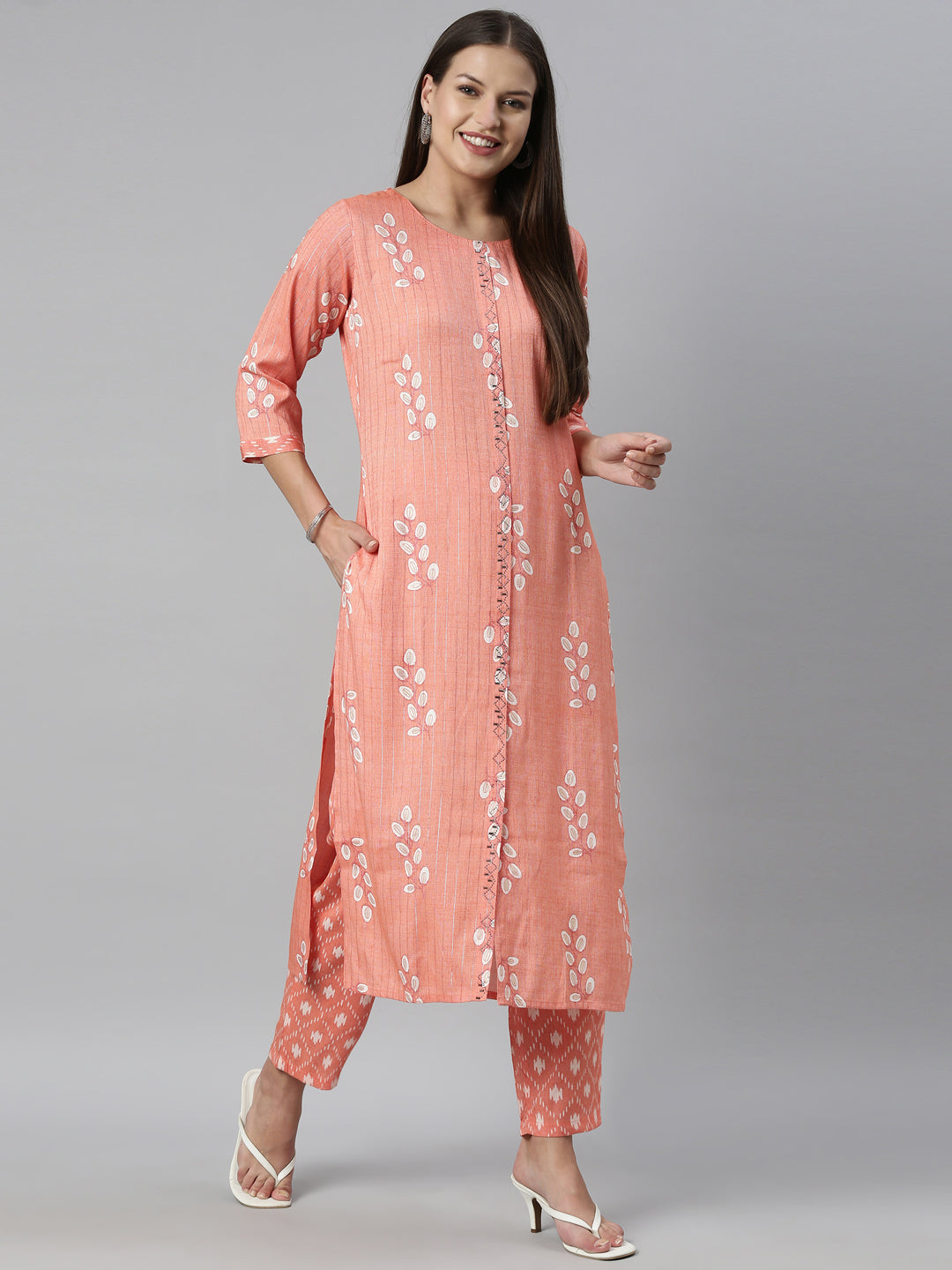 Neerus Orange slub cotton printed kurta set - detail view 3