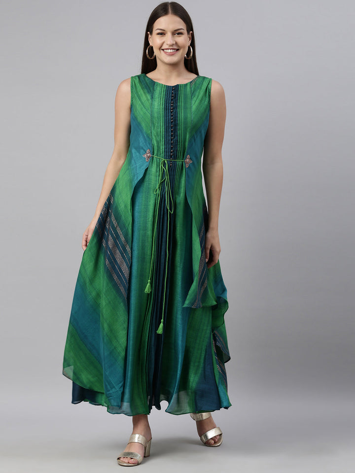 Neerus Green silk straight kurta - detail view 6
