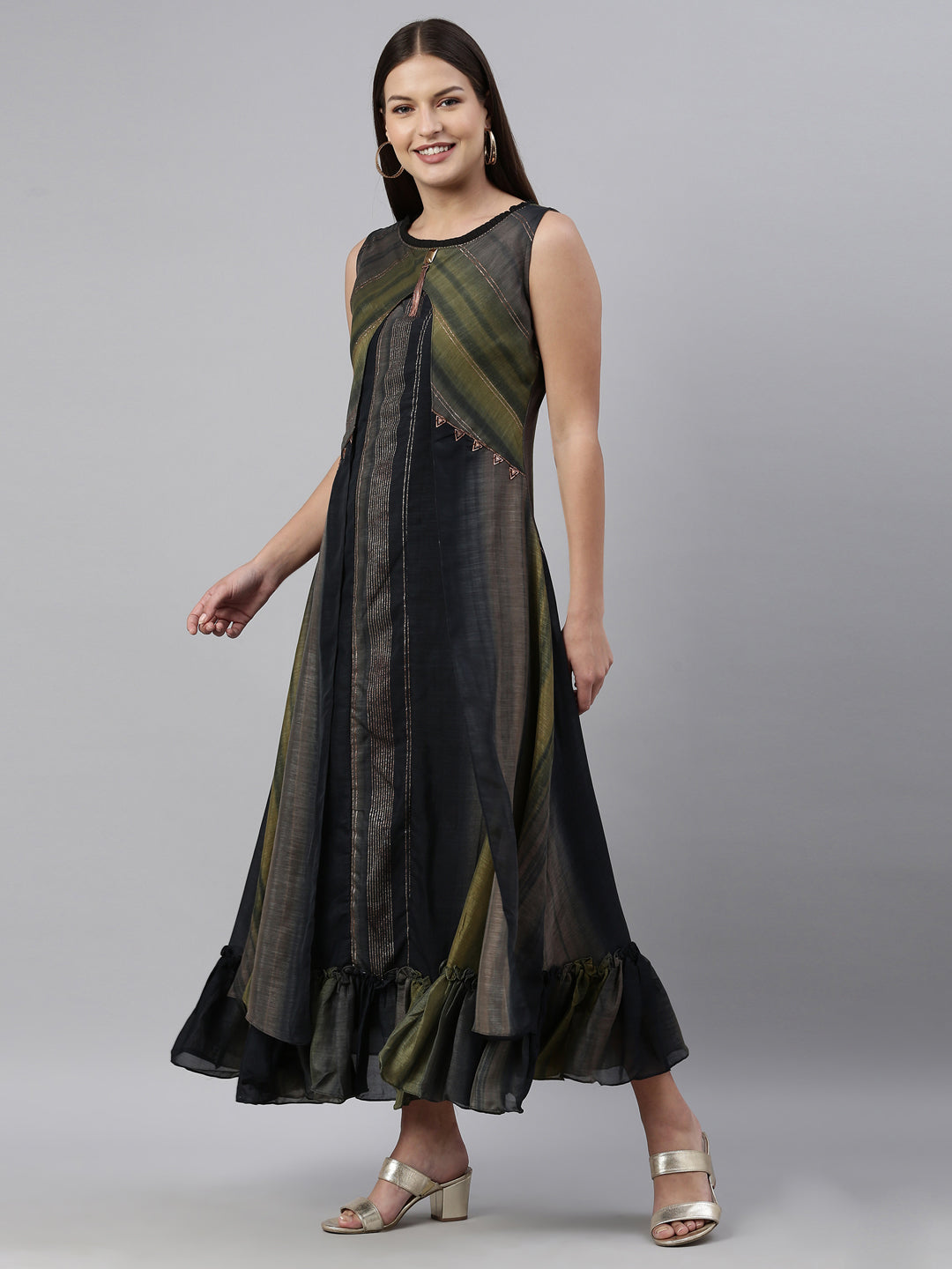 Neerus Grey silk solid kurta - side view