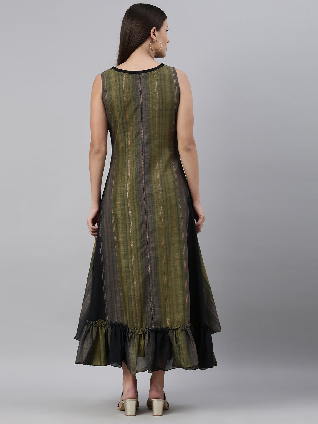 Neerus Grey silk solid kurta - detail view 2