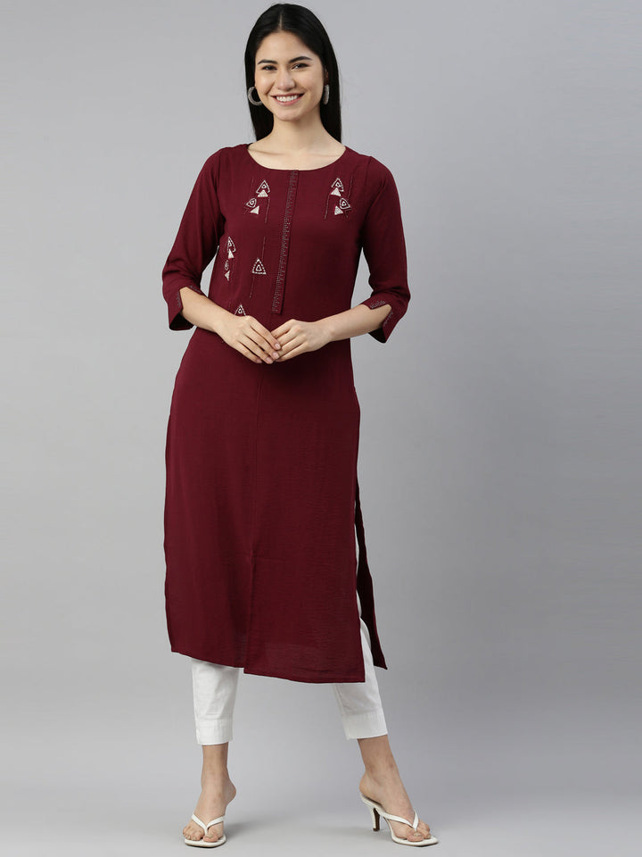 Neerus Maroon crepe solid kurta - front view