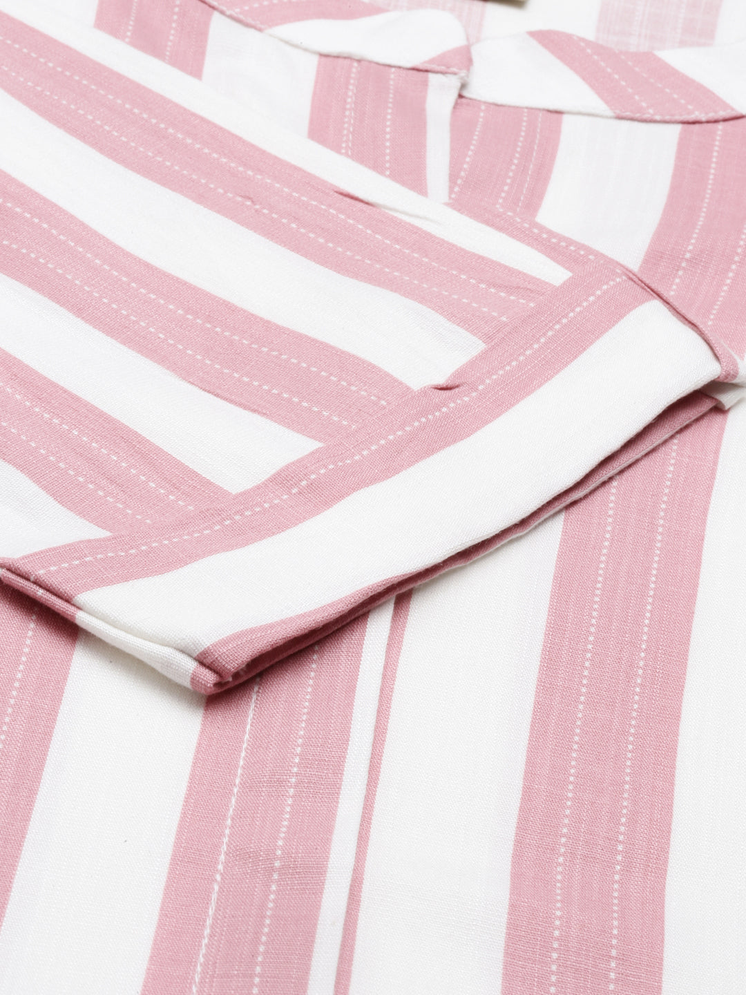 Neerus Pink rayon straight kurta - detail view 4