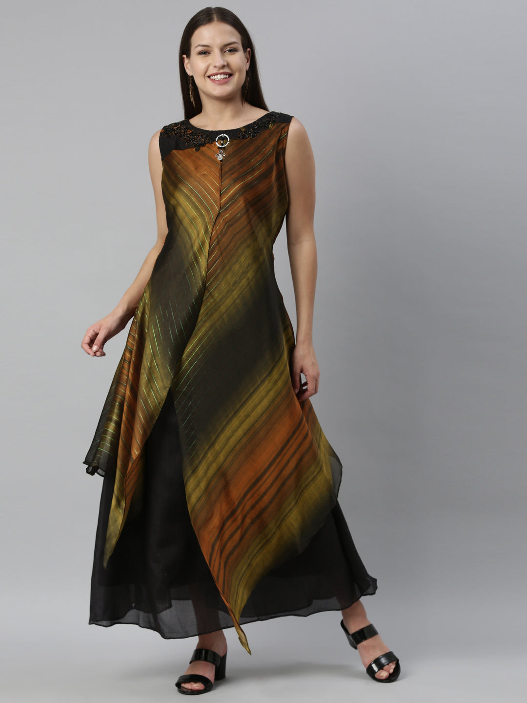 Neerus Green silk solid kurta - detail view 6