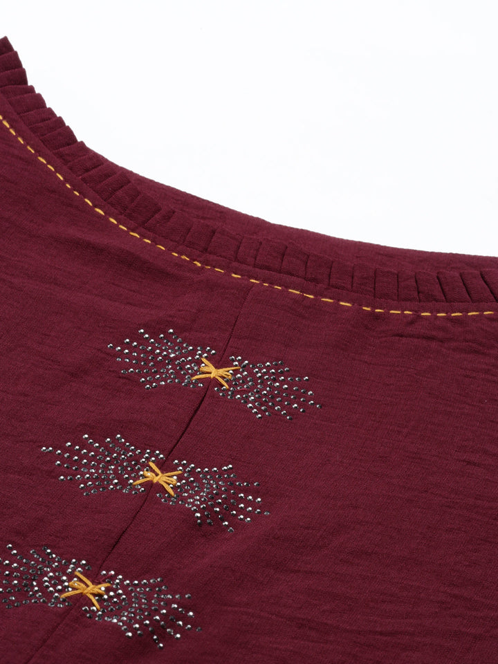Neerus Maroon crepe solid kurta - detail view 5