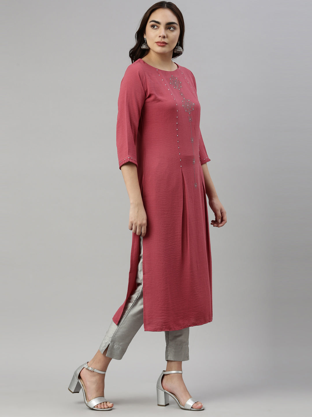 Neerus Pink rayon straight kurti - detail view 1